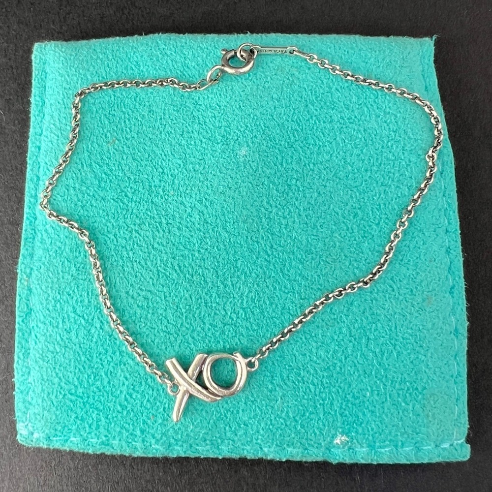 Tiffany & Co. Paloma Picasso Graffiti "XO" Bracelet – Sterling Silver - Picture 2 of 6